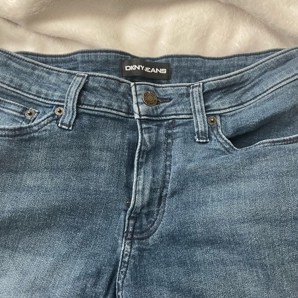 DKNY Capri Shorts - Picture 1 of 3